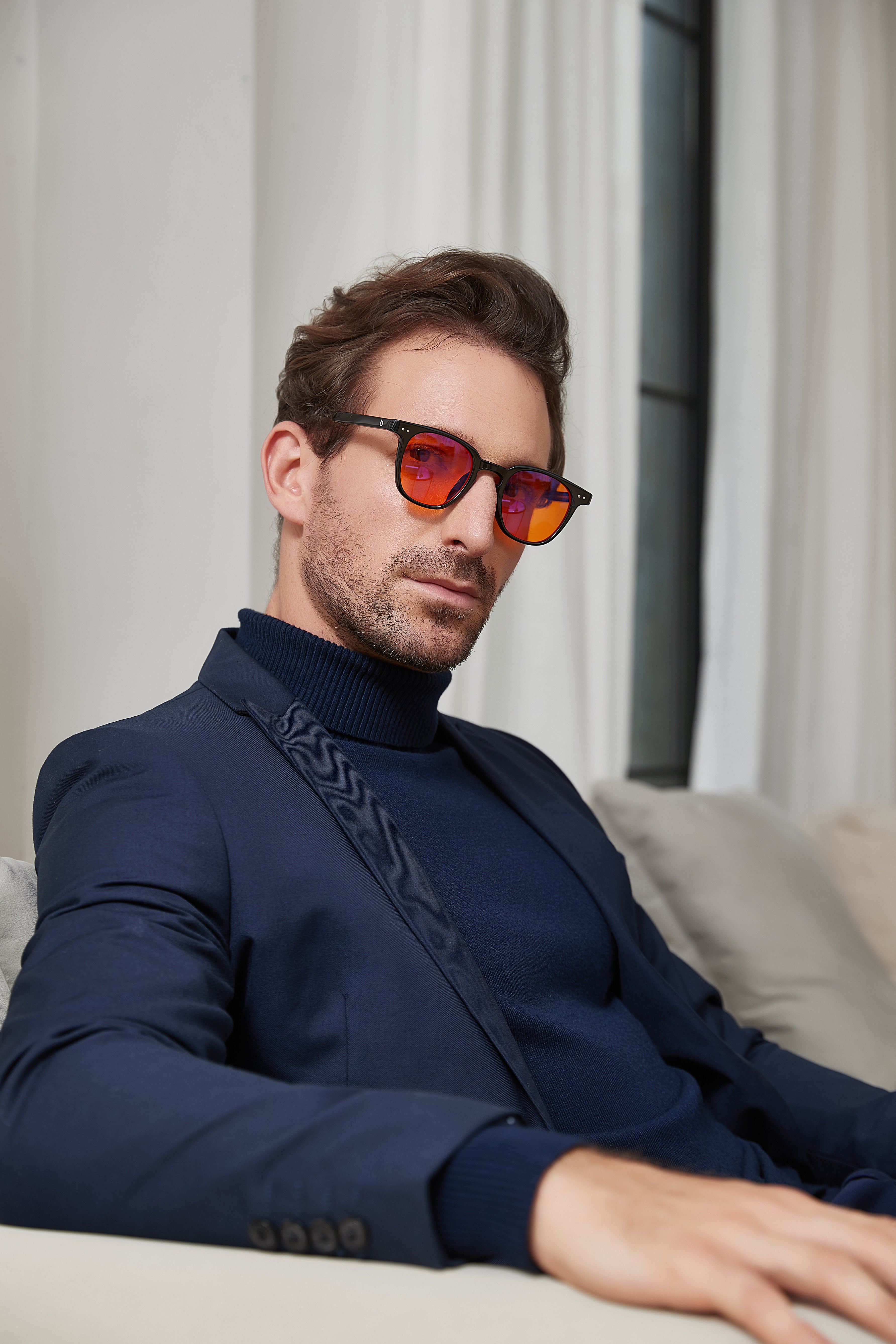 Newton – Focus Glasses · Daytime Protection