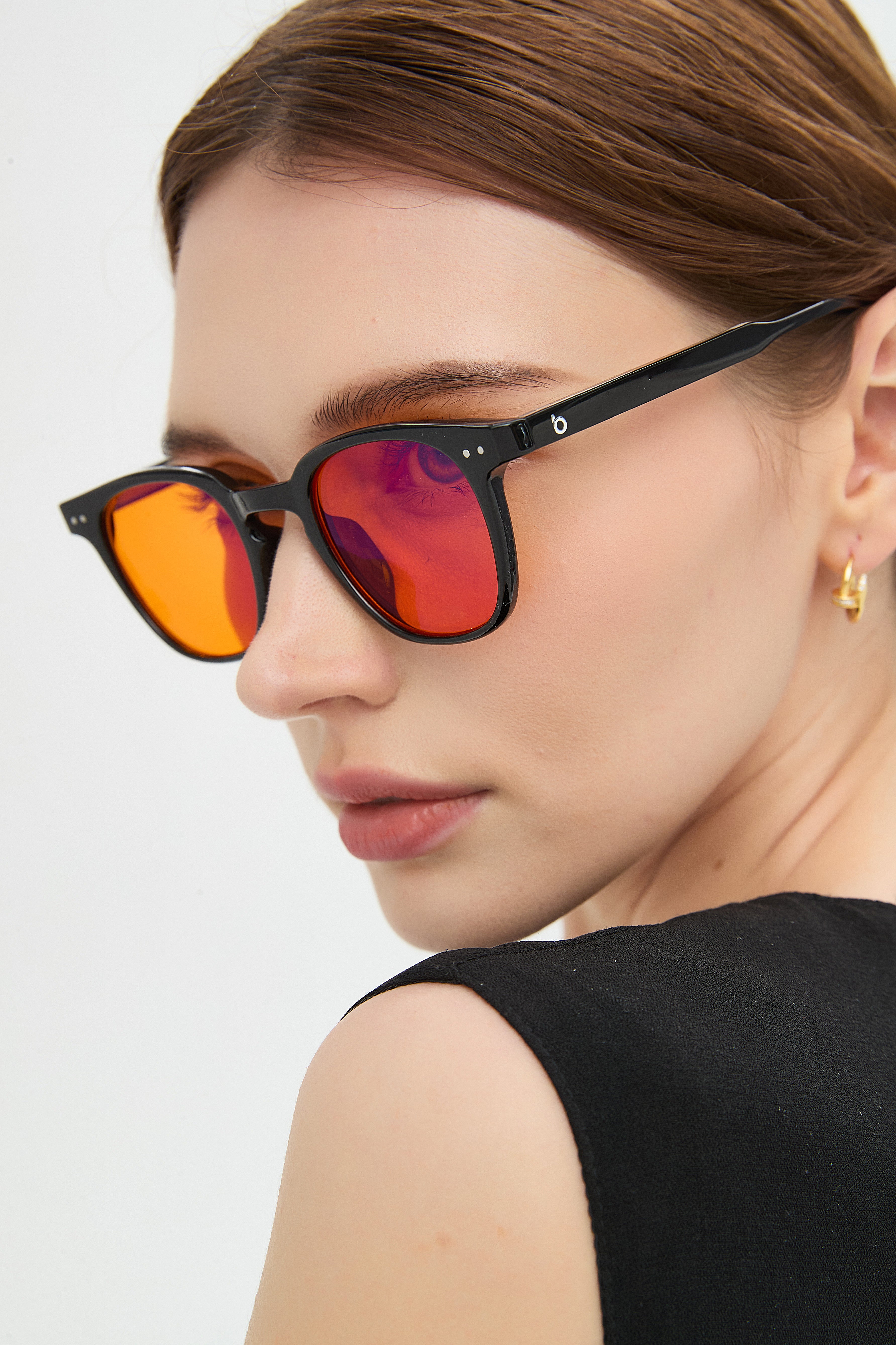 Newton – Focus Glasses · Daytime Protection