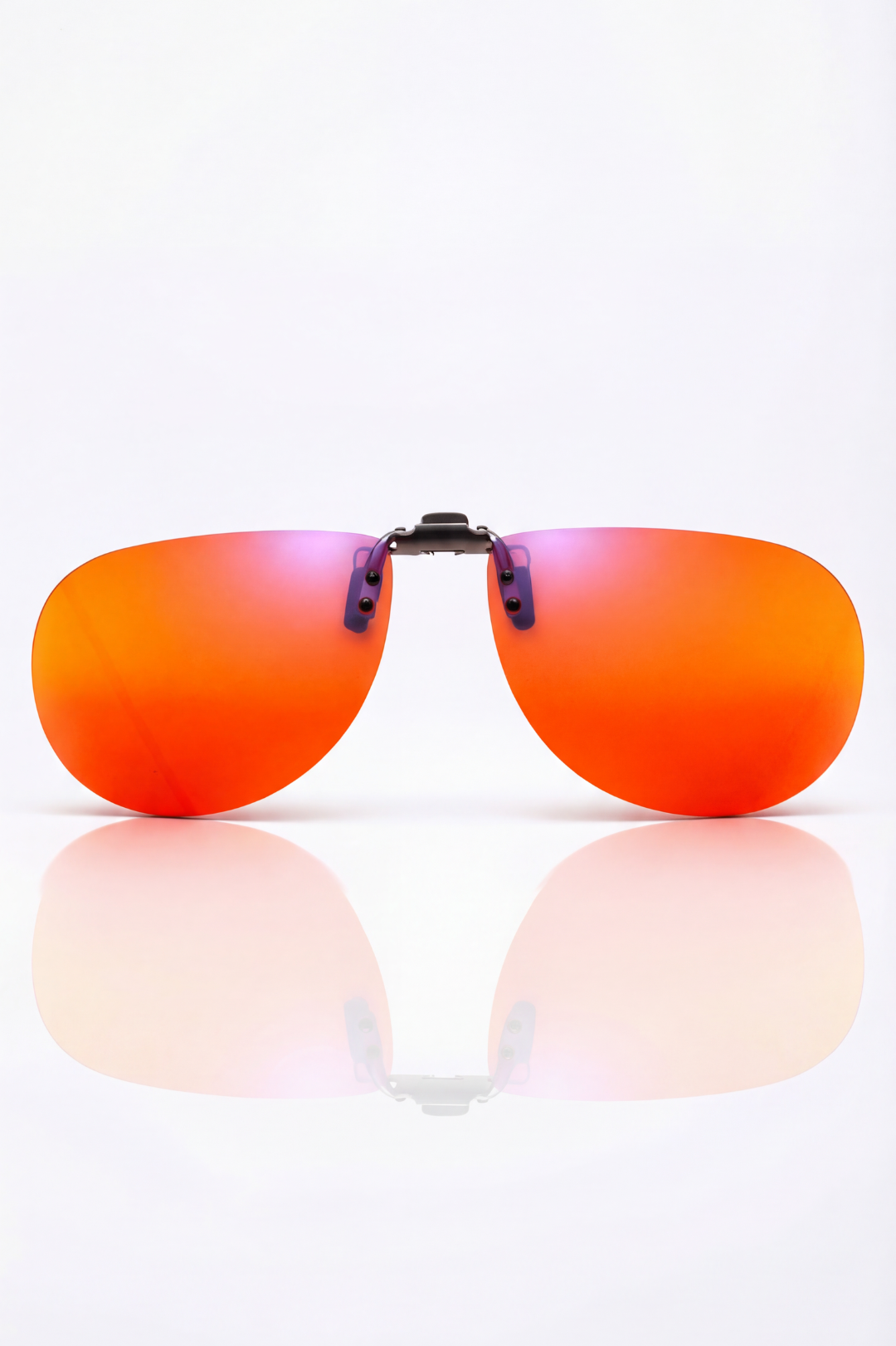 Newton – Focus Glasses · Daytime Protection